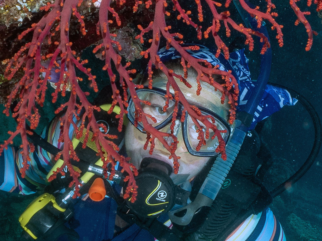 Mum Diving