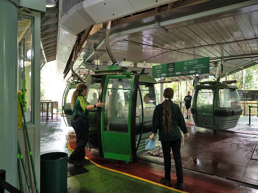 Skyrail gondolas and cableway