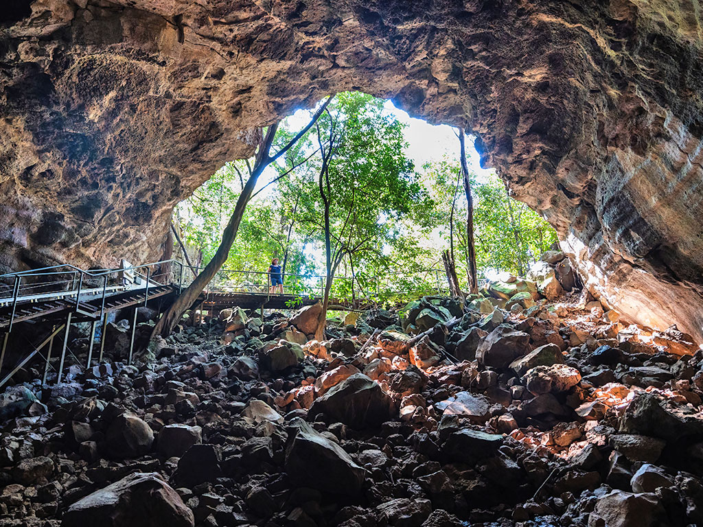 Undara Lava Tubes - Entrance