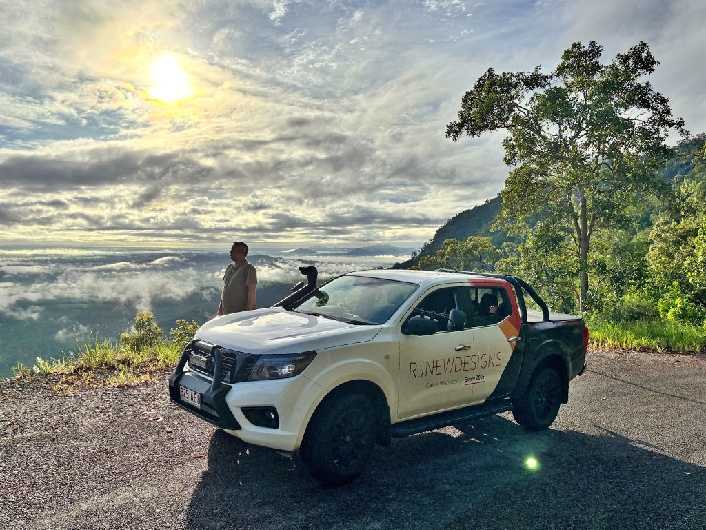 Wallaman Falls - On The Way